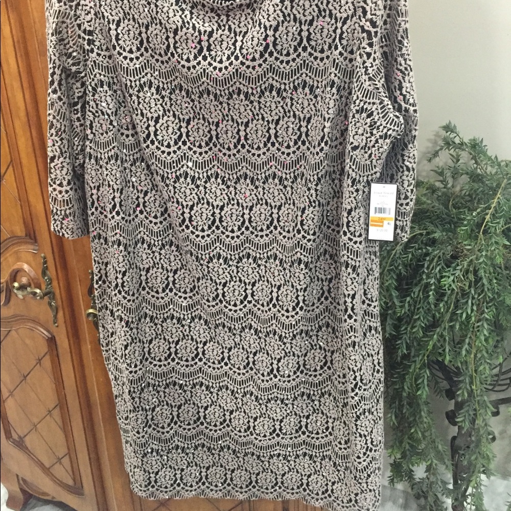 24W women’s dress